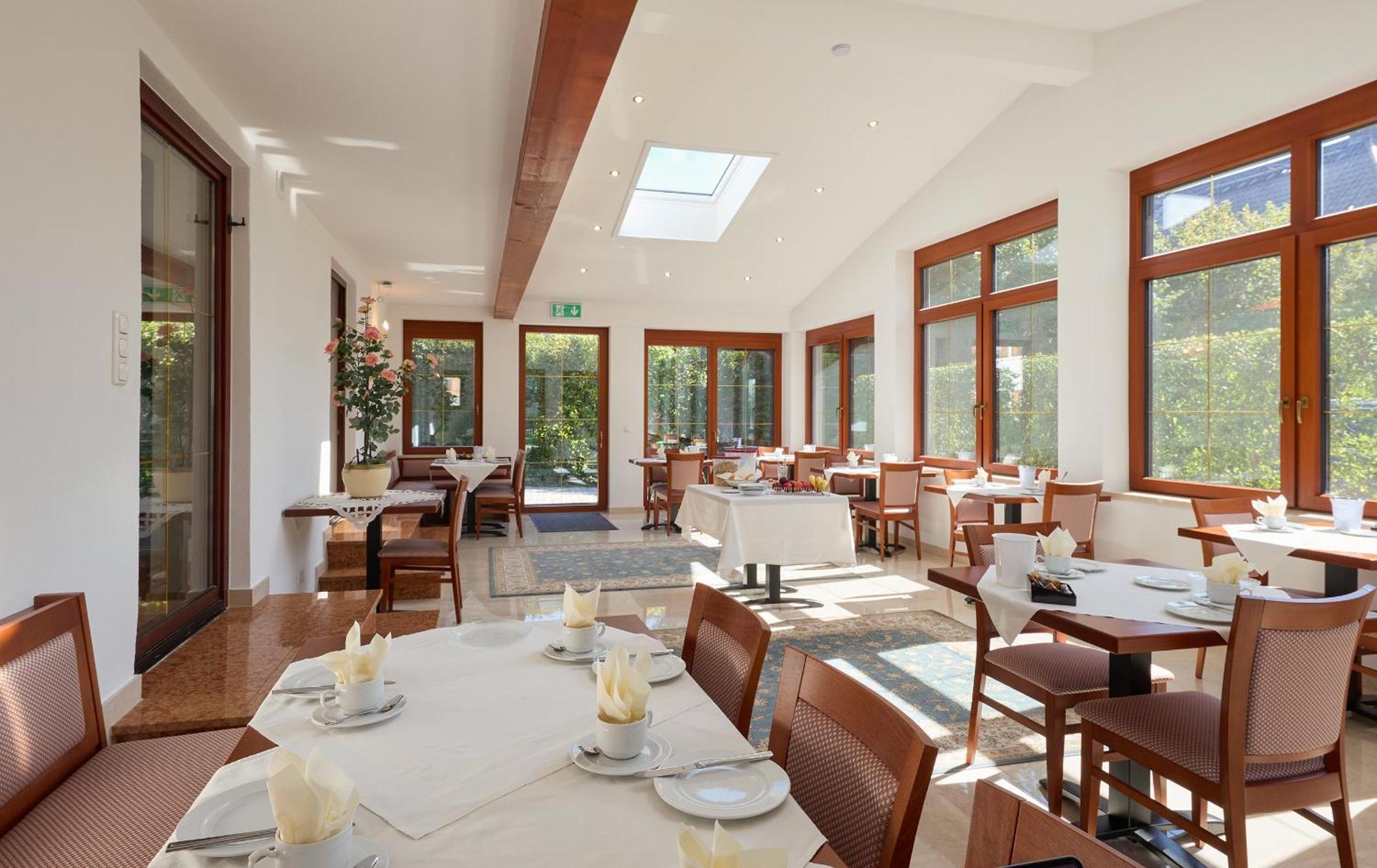Hotel Garni Demmel 브룩뮐 외부 사진