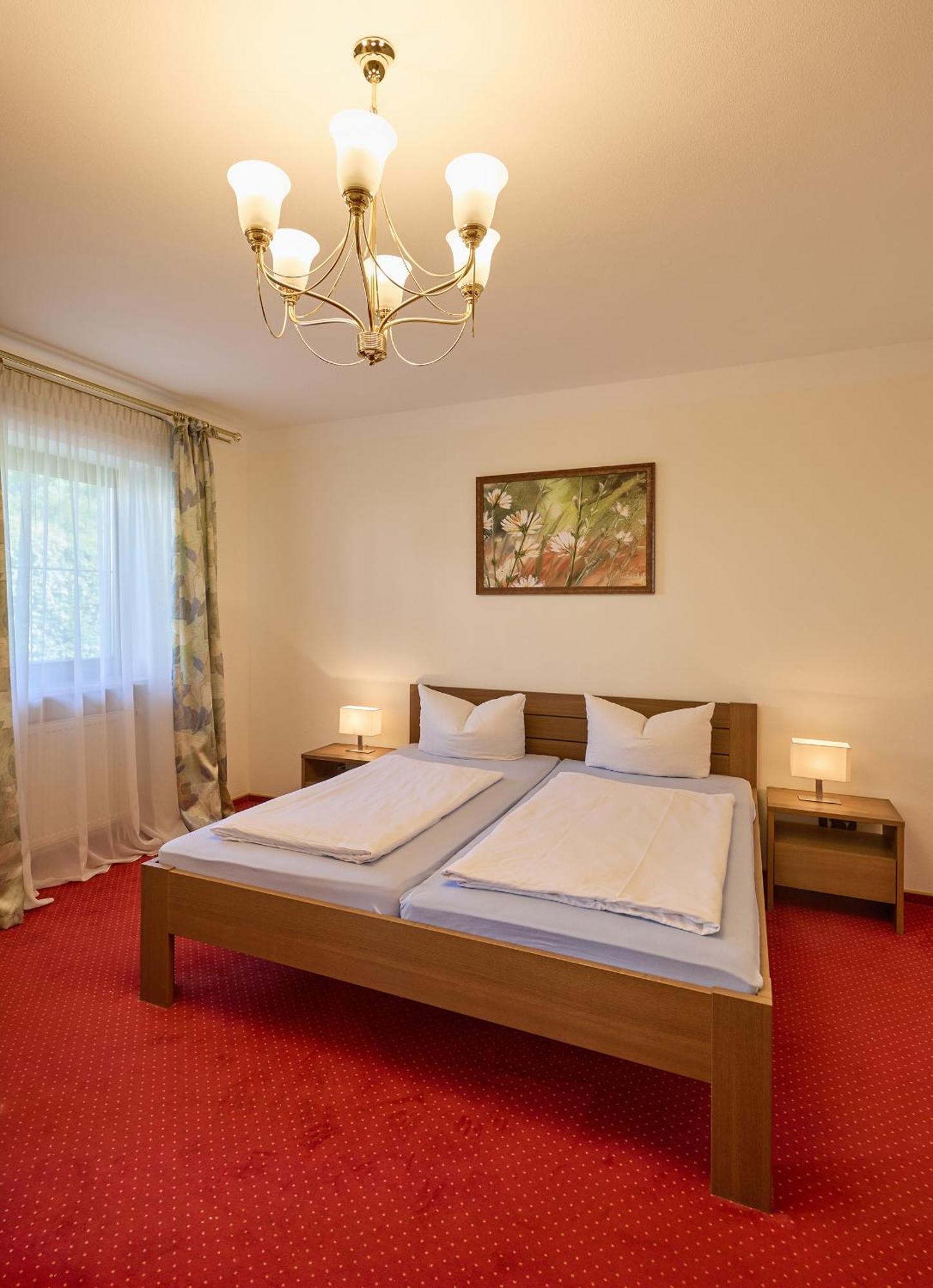Hotel Garni Demmel 브룩뮐 외부 사진