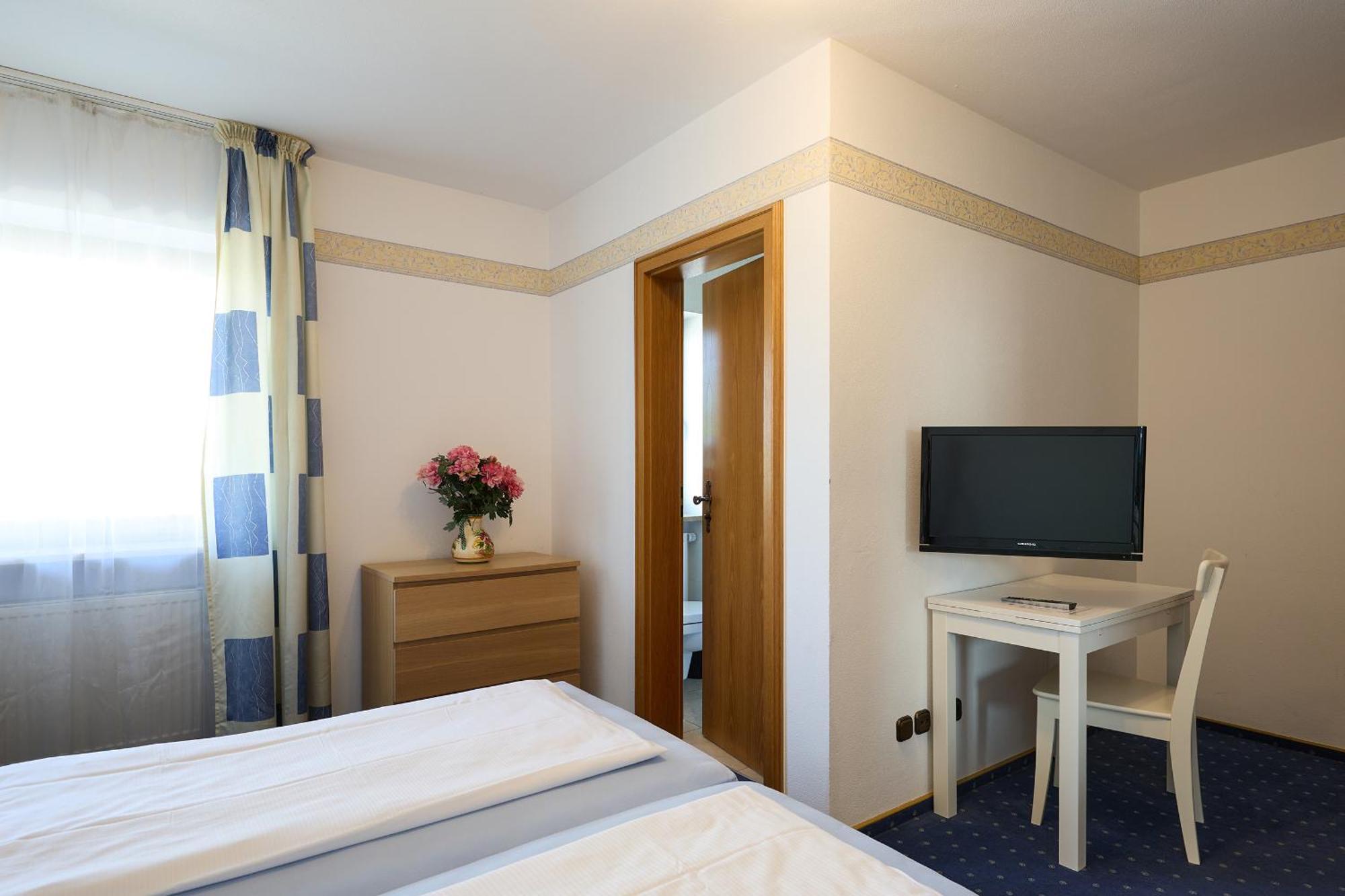 Hotel Garni Demmel 브룩뮐 외부 사진