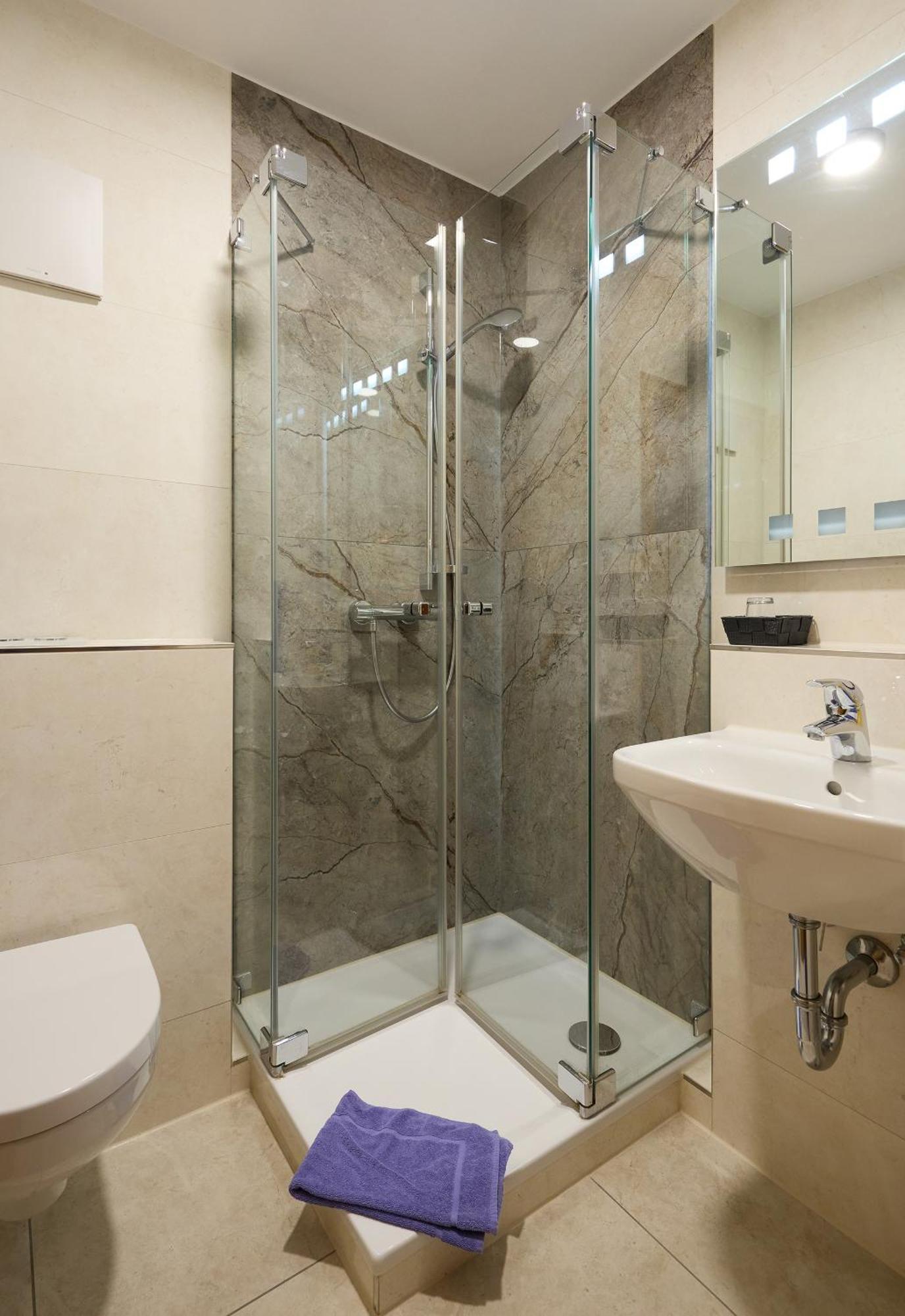 Hotel Garni Demmel 브룩뮐 외부 사진